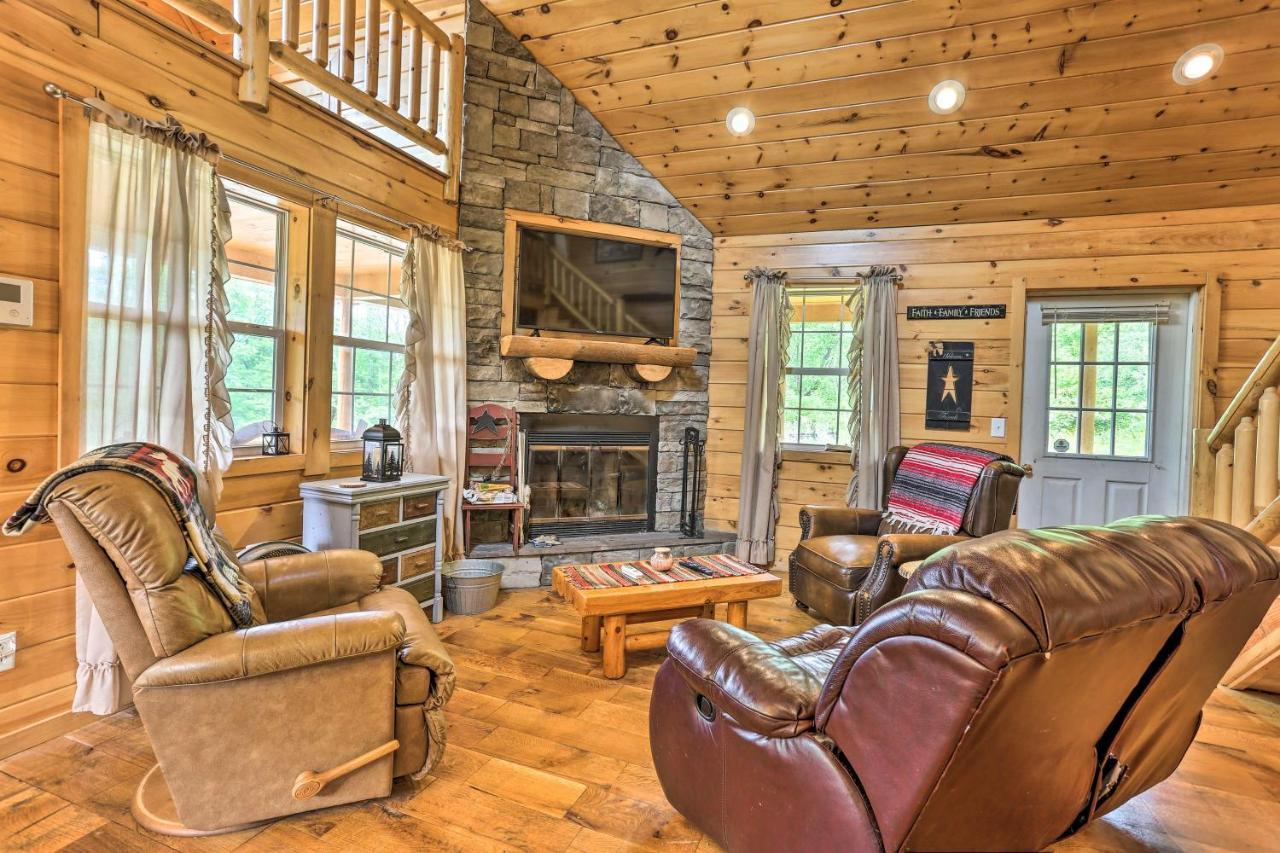 Charming Blakely Cabin With Porch And Valley Views! エクステリア 写真