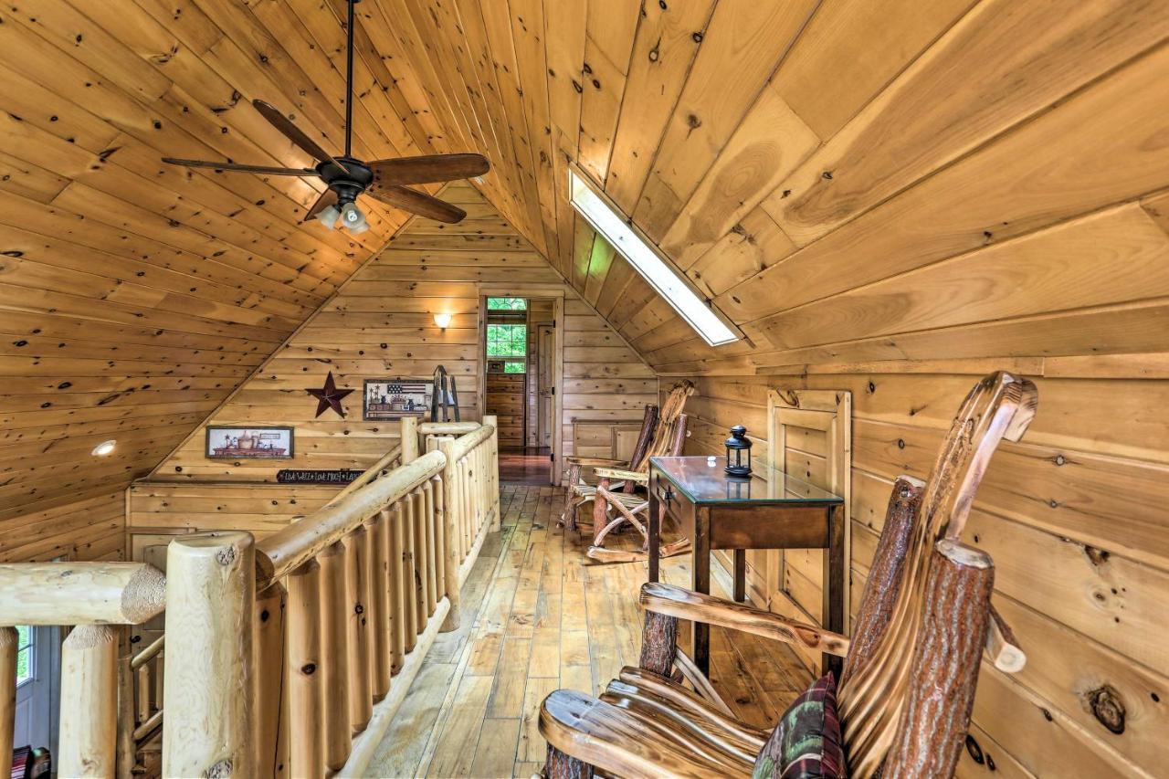 Charming Blakely Cabin With Porch And Valley Views! エクステリア 写真
