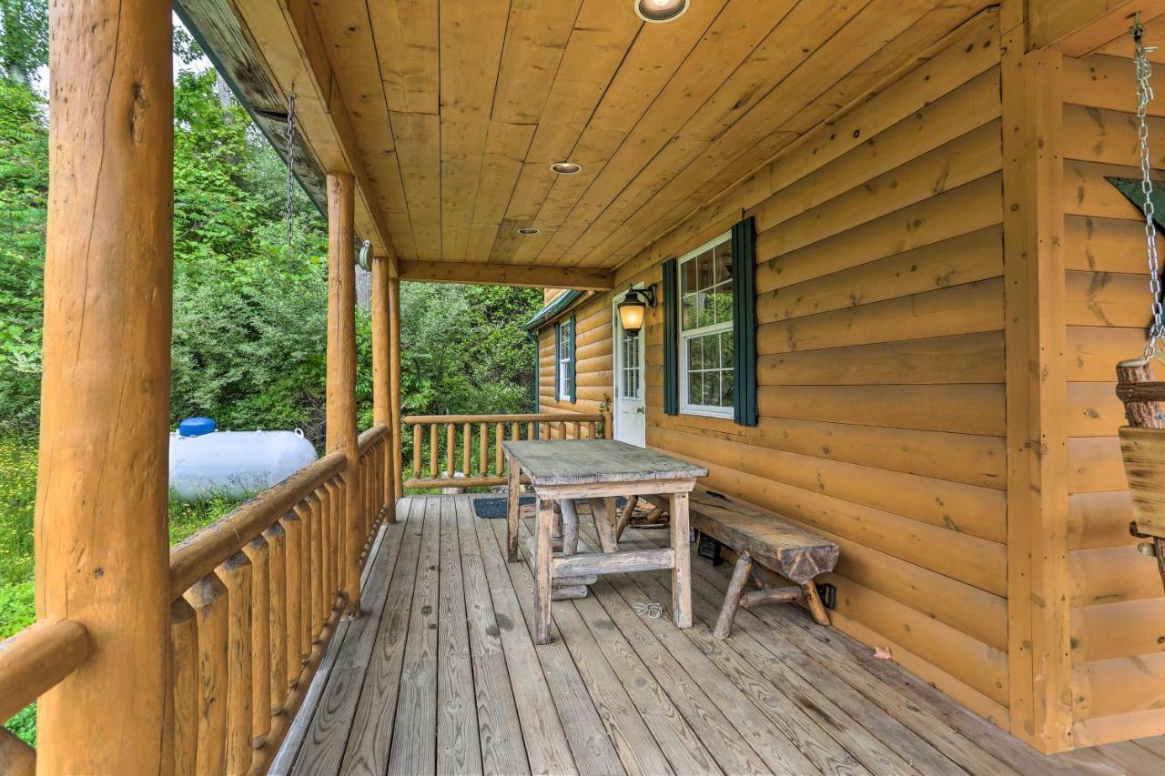 Charming Blakely Cabin With Porch And Valley Views! エクステリア 写真